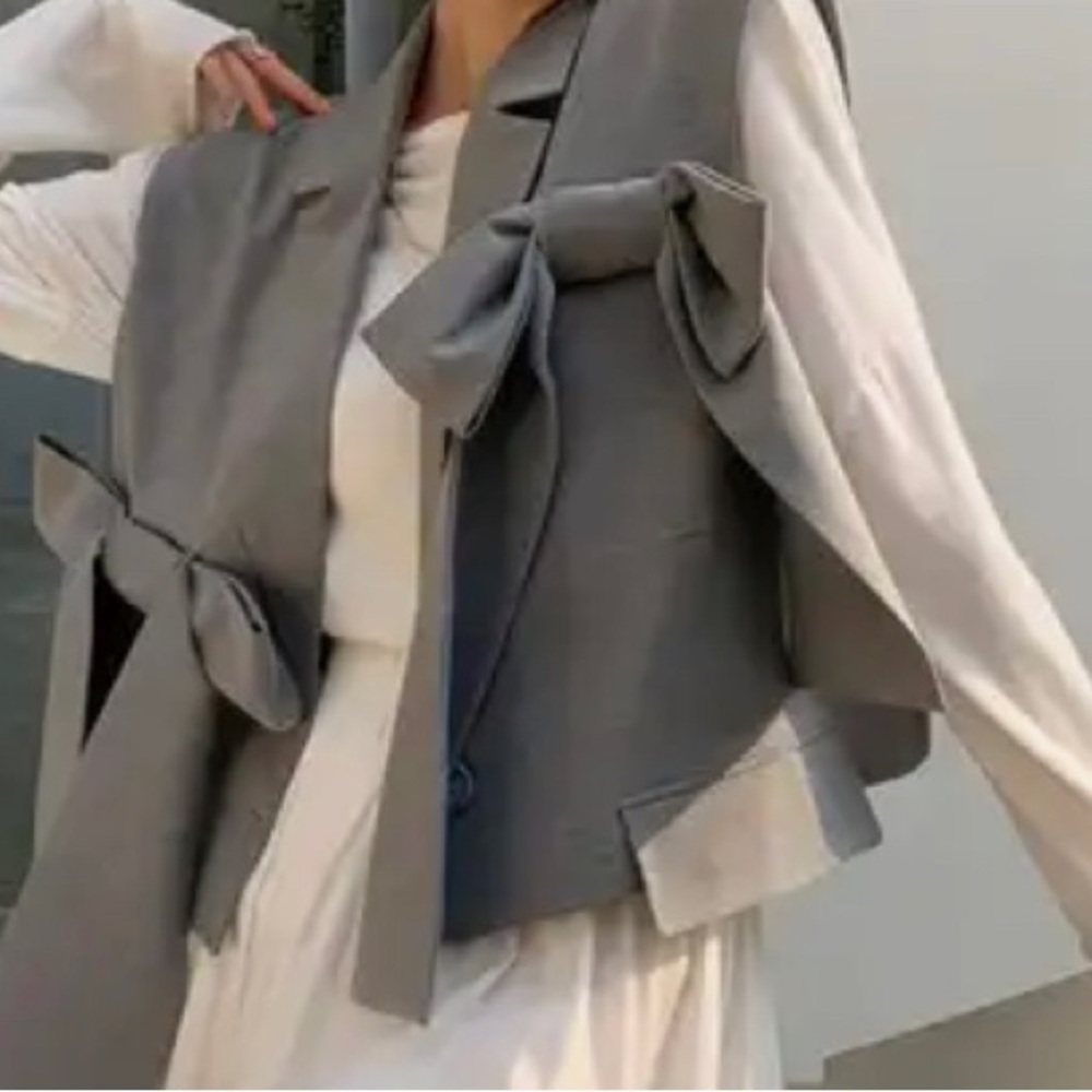 A grey vest